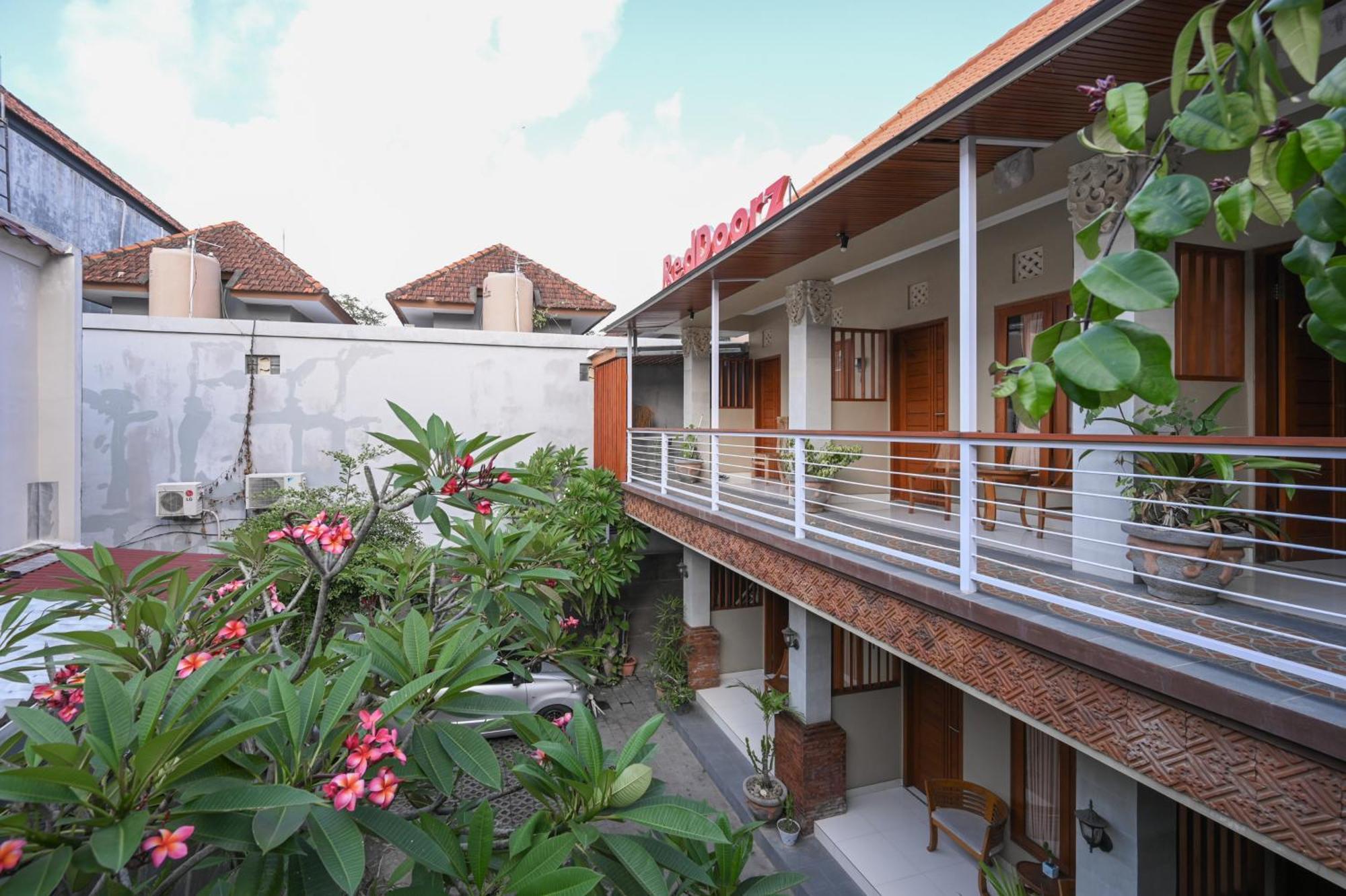Reddoorz Near Mertasari Beach 2 Pesanggaran Екстериор снимка