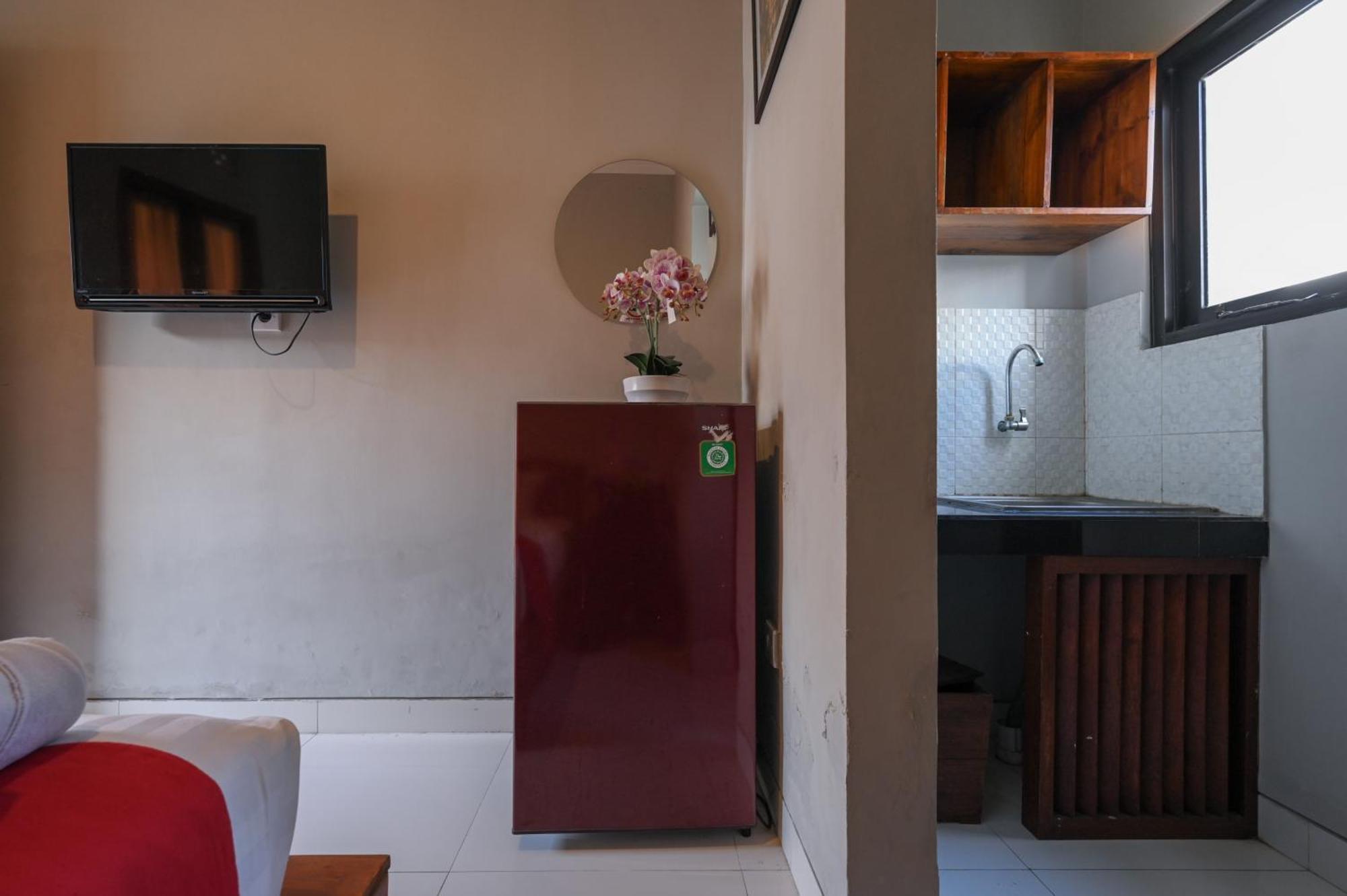 Reddoorz Near Mertasari Beach 2 Pesanggaran Екстериор снимка