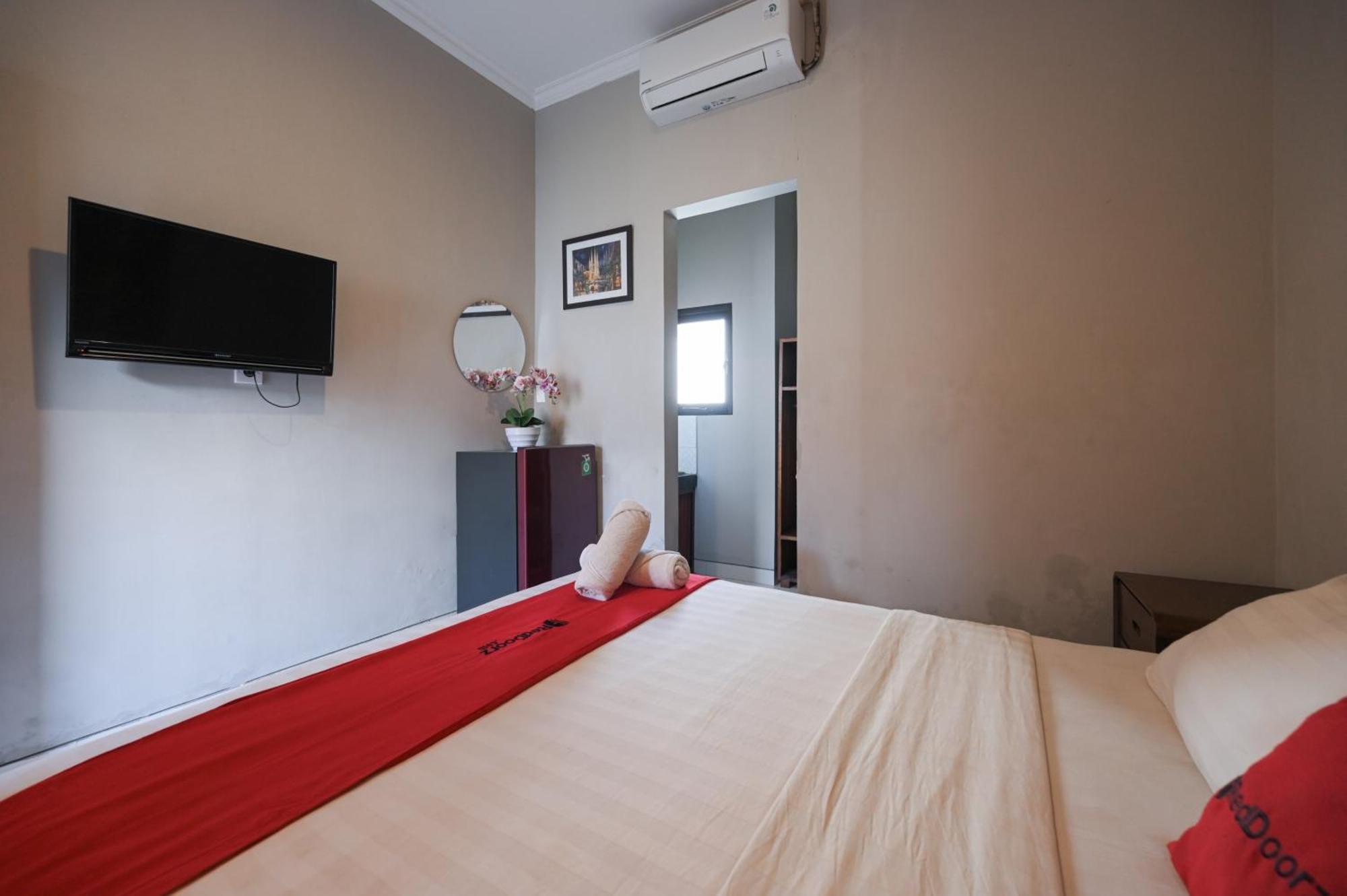 Reddoorz Near Mertasari Beach 2 Pesanggaran Екстериор снимка